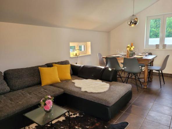 Familienfreundliche Grosszuegige Ferienwohnung Schlierachwelle Zwischen Schliersee Und Tegernsee Хаусхам Екстериор снимка