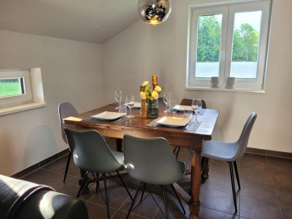 Familienfreundliche Grosszuegige Ferienwohnung Schlierachwelle Zwischen Schliersee Und Tegernsee Хаусхам Екстериор снимка