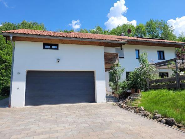 Familienfreundliche Grosszuegige Ferienwohnung Schlierachwelle Zwischen Schliersee Und Tegernsee Хаусхам Екстериор снимка
